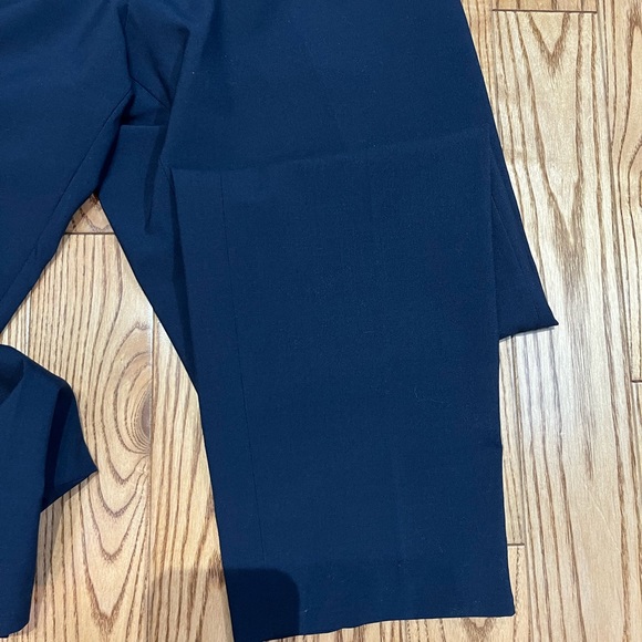 Le chateau men’s suit - Picture 8 of 11